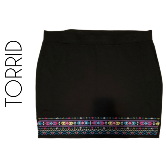 torrid Dresses & Skirts - [4X/Size 26] Torrid ~Acas Black Ponte Embroidered Mini Skirt